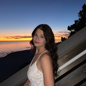 Meet your Posher, Sofia